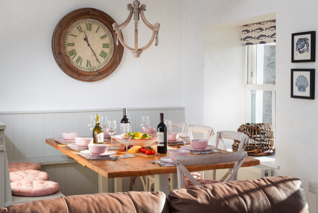 Rock House - Dining area