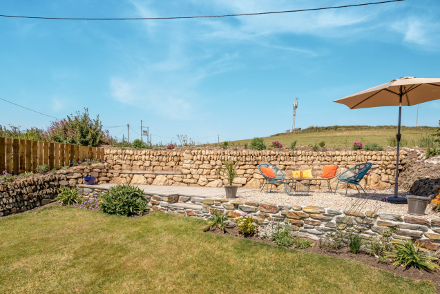 Chapel Downs House - Patio area